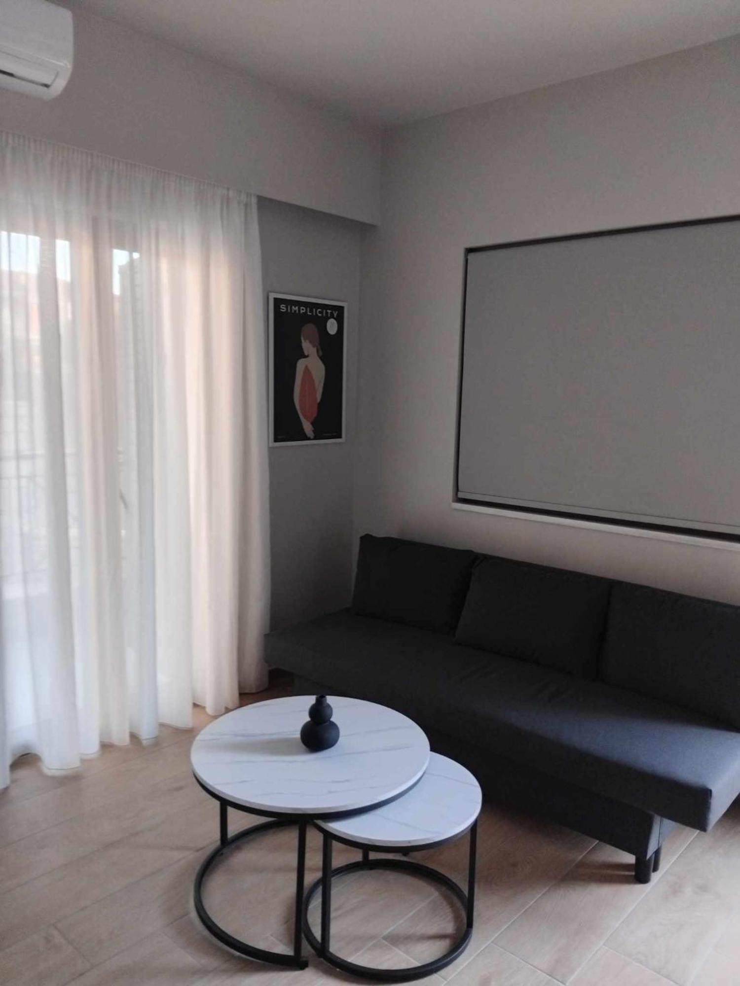 Simple, Calm And Luxurious Apartment Kalamata Exterior photo